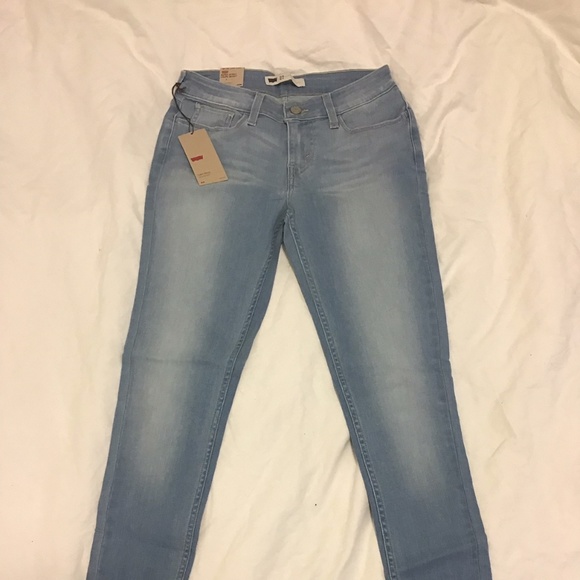 Levi's 535™ Legging Jeans (NWT) - Picture 2 of 2